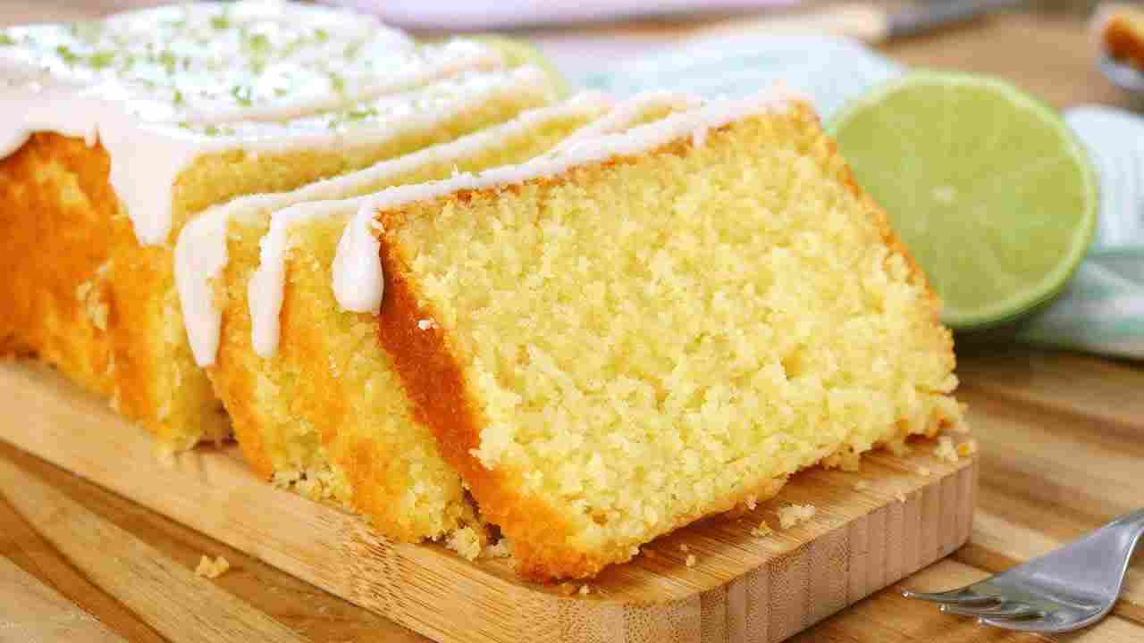A Dica que Faz Toda Diferença Pro Bolo de Limão Ficar Ainda Mais Fofo e Delicioso!