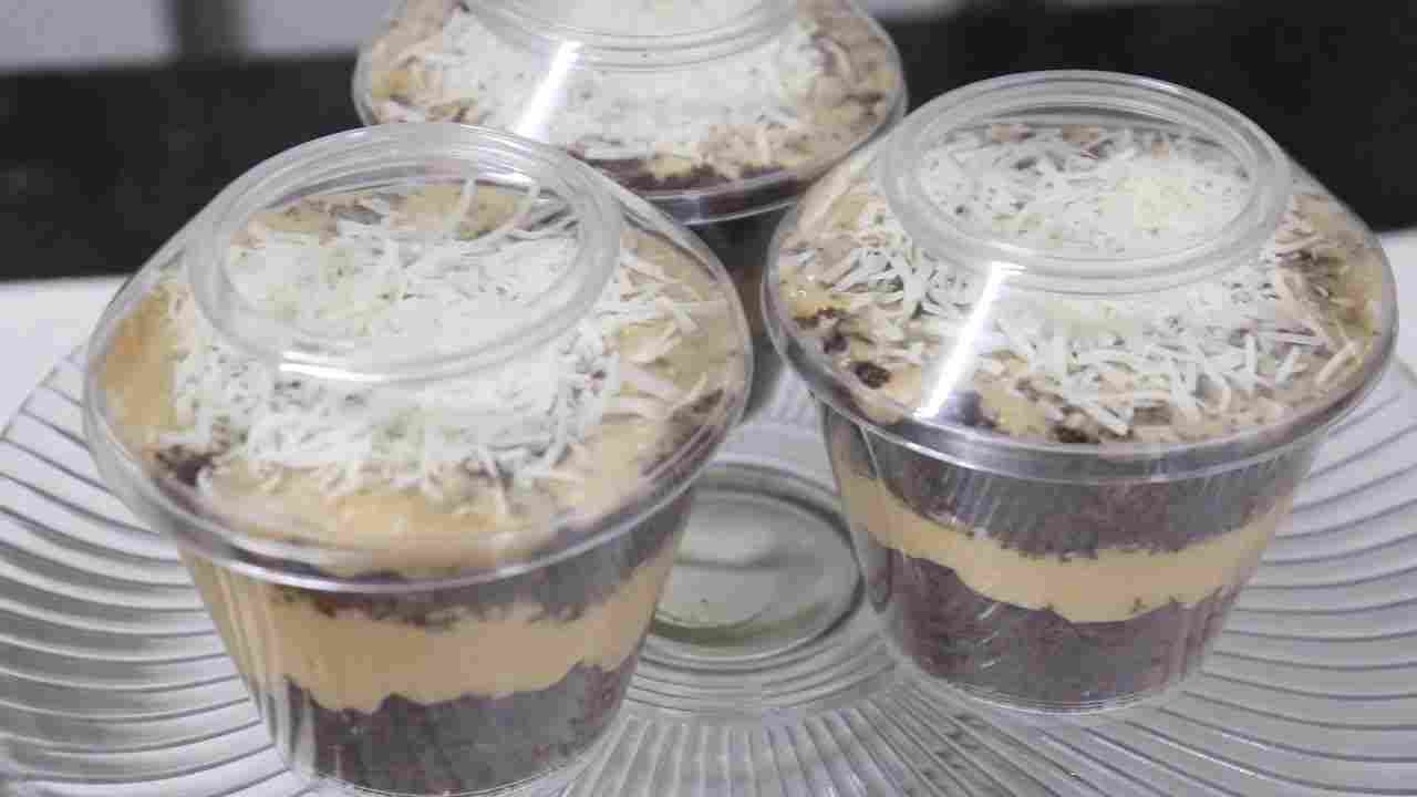 Bolo no Pote Doce de Leite com Coco