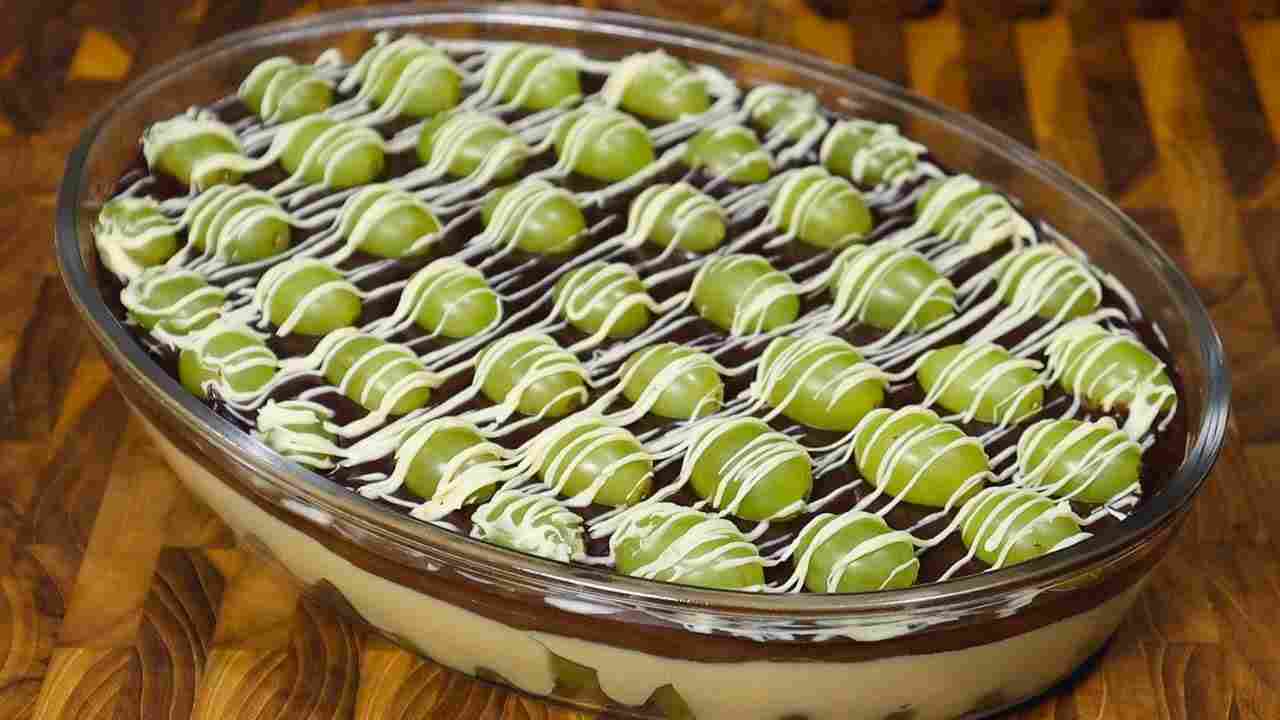 Bombom de Uva na Travessa Sobremesa de Natal Ceia de Natal