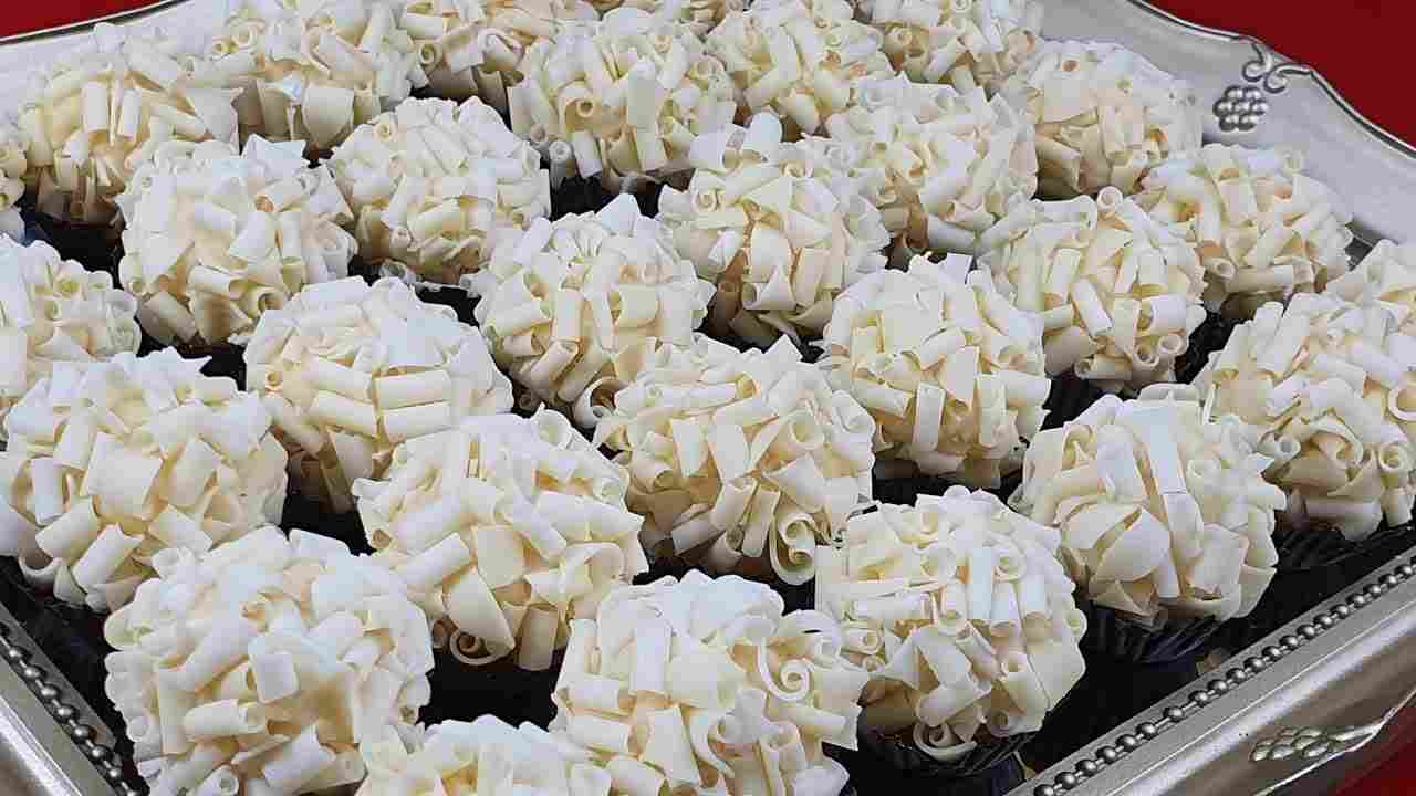 Brigadeiro Gourmet de Limão - Descubra Como Faço para Não Talhar? Luzia Oliveira