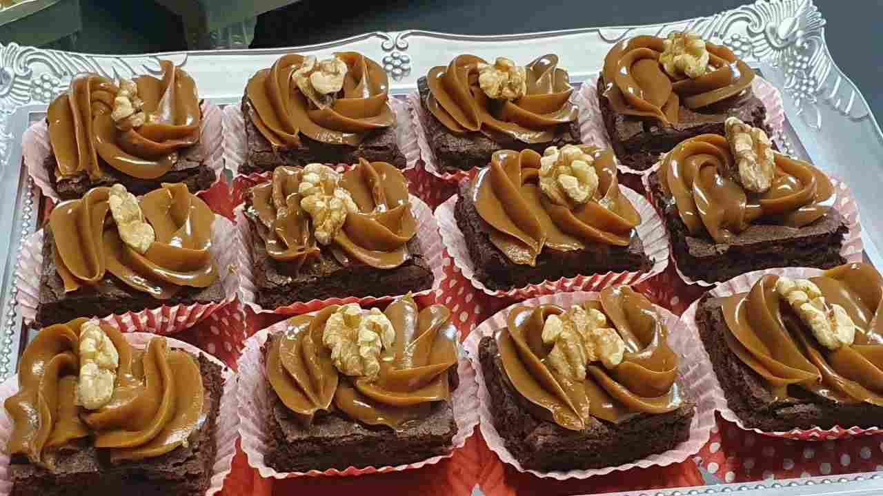 Essa É Minha Receita Favorita! Brownie com Caramelo Saboroso e Fácil de Fazer