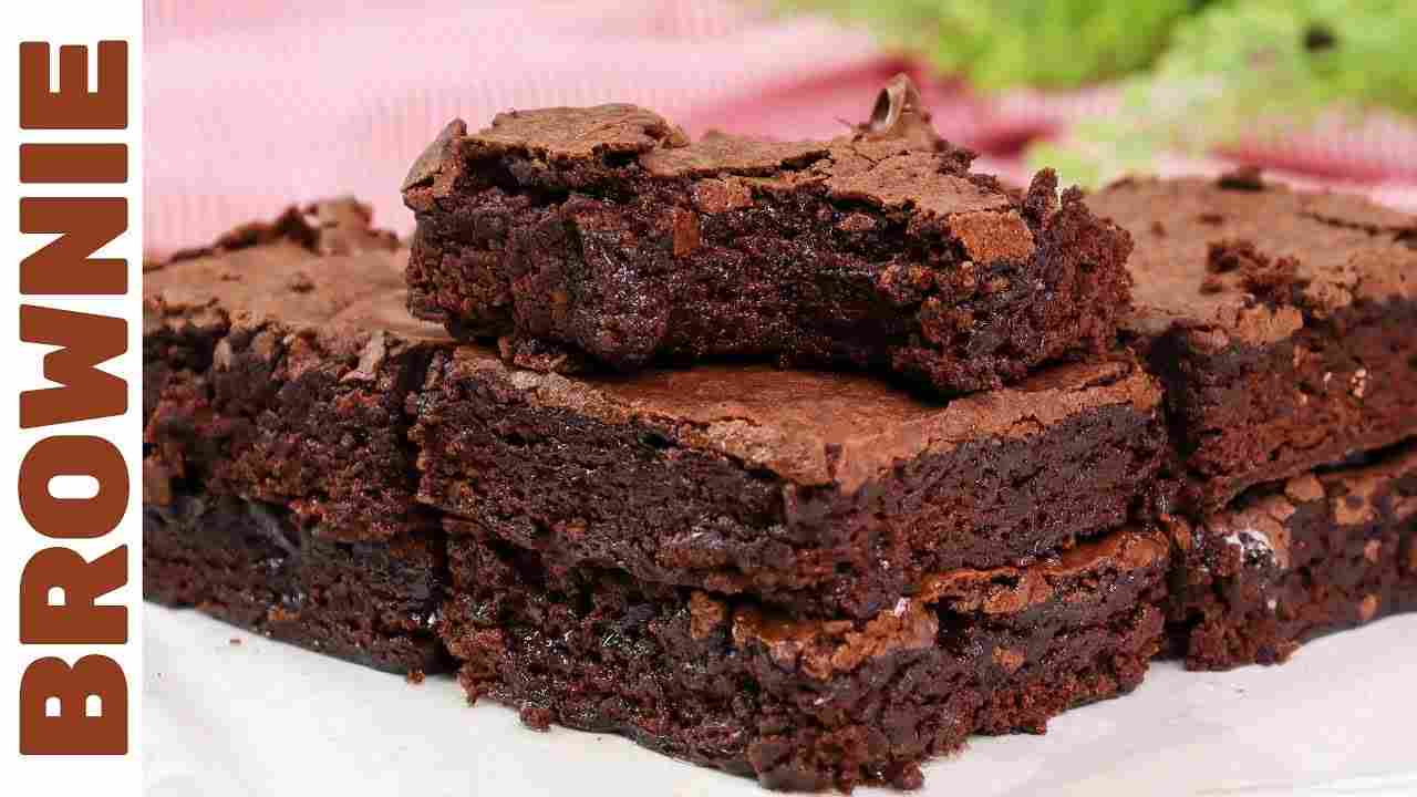 Receita de Brownie Super Fácil! sem Achocolatado e Chocolate em Barra. sem Manteiga, sem Batedeira