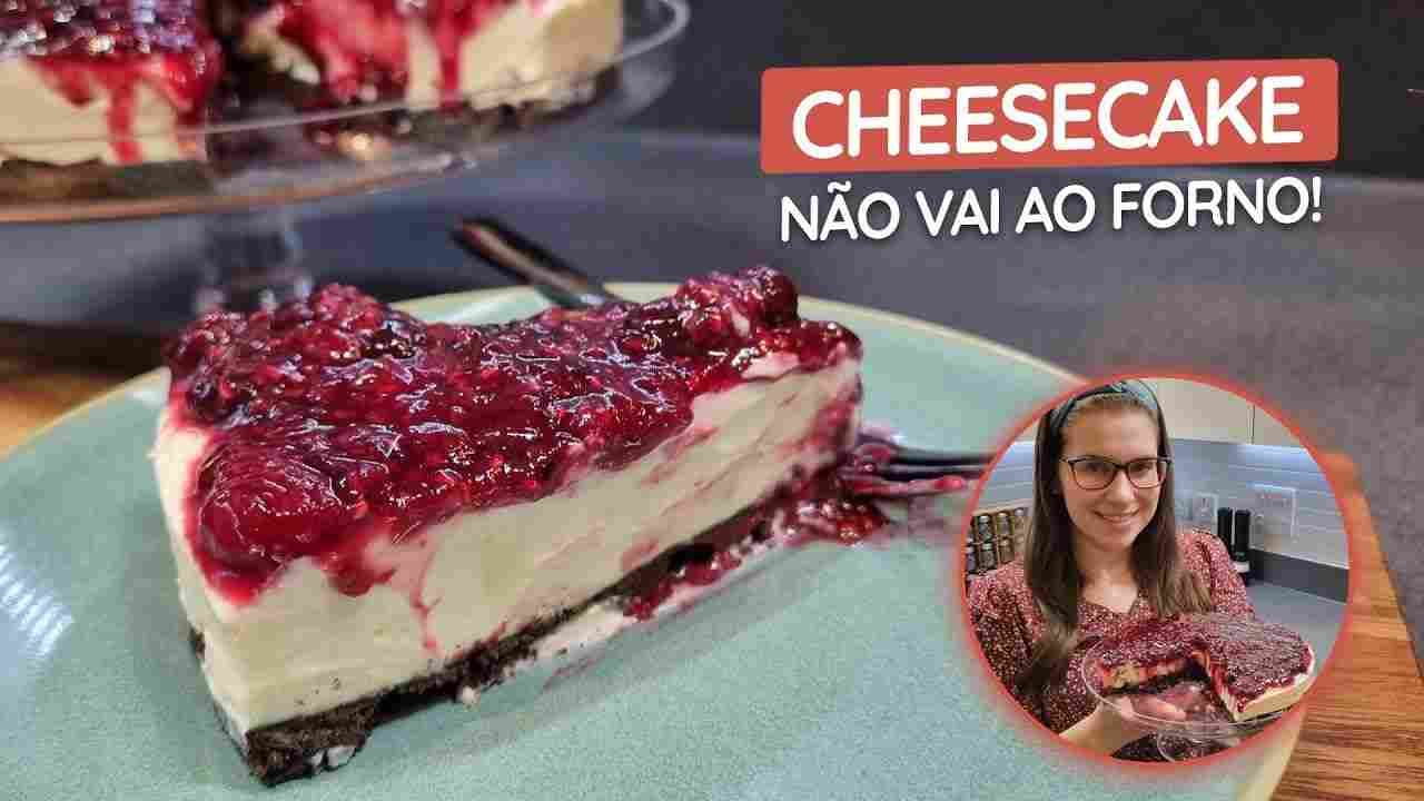 Cheesecake com Calda de Frutas Vermelhas Sobremesa Linda Fácil de Fazer