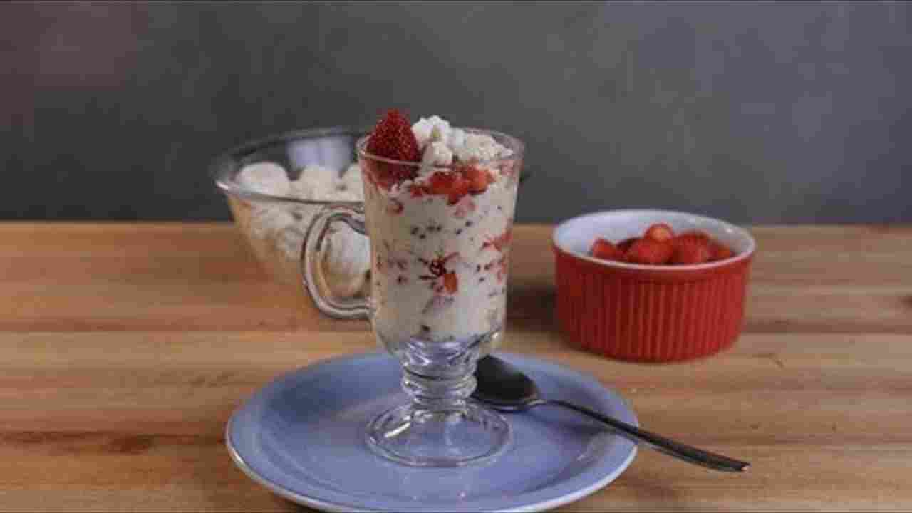 Receita de Merengue de Morango Famoso Copo da Felicidade