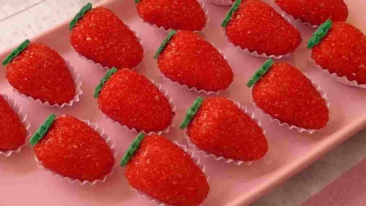 Moranguinhos- Brigadeiros de Sucesso- Bicho de Pé- Receita que Vende o Ano Todo- Faça e Venda