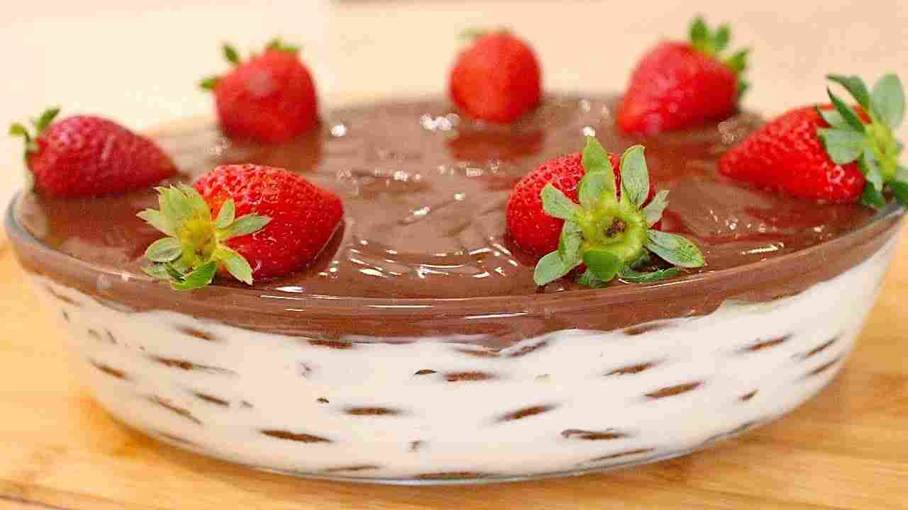 O Segredo do Pavê Mais Econômico e Delicioso do Mundo! Super Fácil e Rápido - Isamara Amâncio