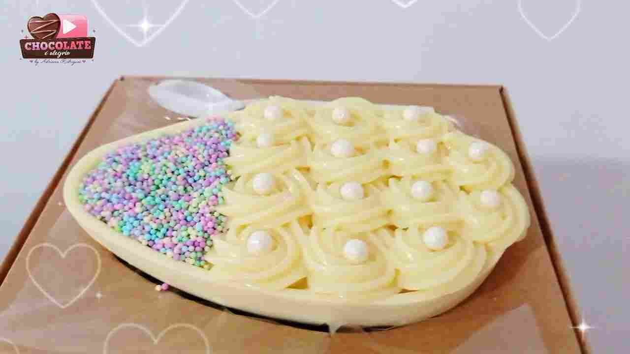 Ovo de Colher com Brigadeiro de Chocolate Branco Temperagem do Chocolate Branco