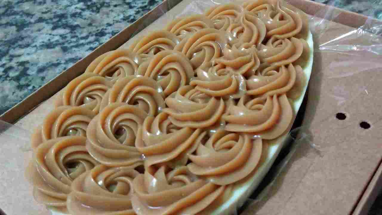 Ganhe Muito Dinheiro Nessa Nessa Páscoa- Ovo de Colher Café com Chocolate Branco -façaevenda