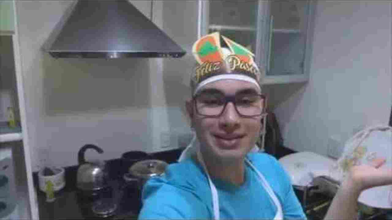 Ovo de Pascoa de Colher de Caramelo com Amendoim