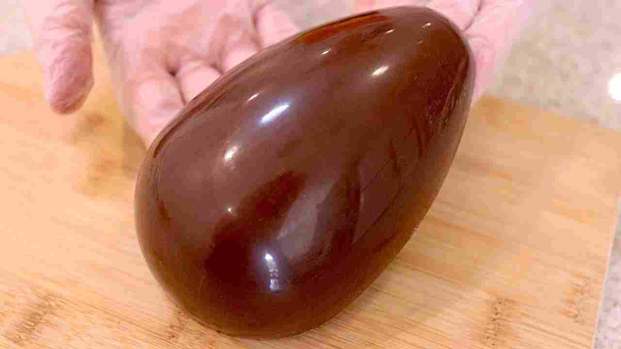 O Jeito Mais Fácil de Fazer Ovo de Páscoa!! Super Rápido e Fácil - Isamara Amâncio