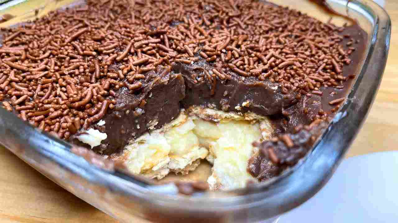 Pavê de Bolacha Maizena Simples Facil e Rapido