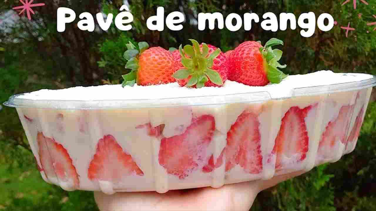 Pavê de Morango com Creme de Leite Ninho - Sobremesa Perfeita para o Natal