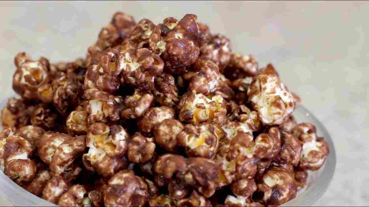 Pipoca com Chocolate - Você Não Vai Parar de Comer - Super Fácil- Isamara Amâncio