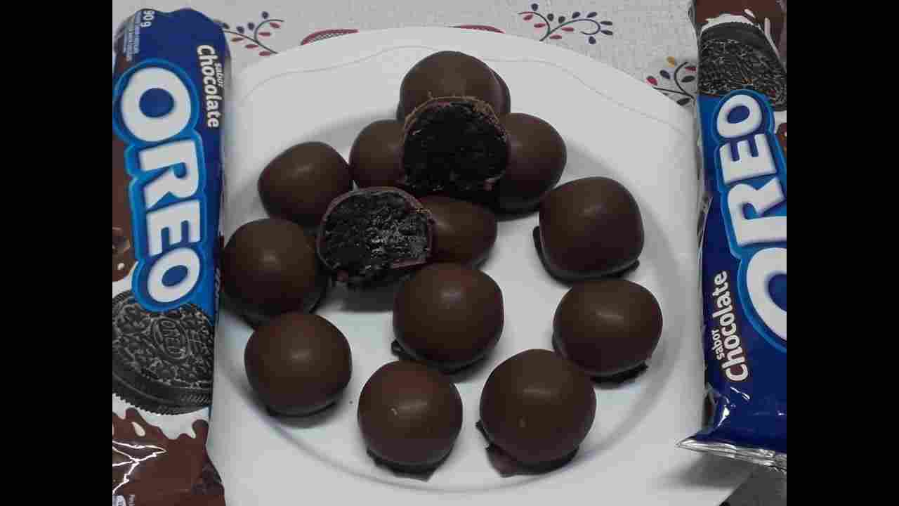 Como Fazer Trufas de Biscoitos Oreo