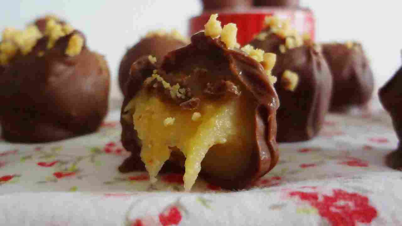 Como Preparar Trufas Gourmet de Chocolate e Frutas Vermelhas - Guia Completo